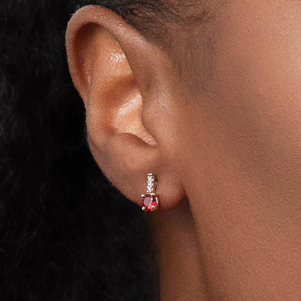 BOUCLES D’OREILLES ROMMANEL EN PLAQUÉ OR 18 CARATS AVEC CRISTAUX ET ZIRCONS (0,9 CM X 0,4 CM)